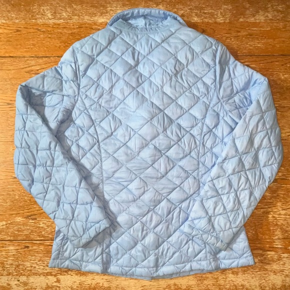 L.L.Bean women's quilted puffer jacket in sky blue with a snap-button closure - Picture 2 of 4